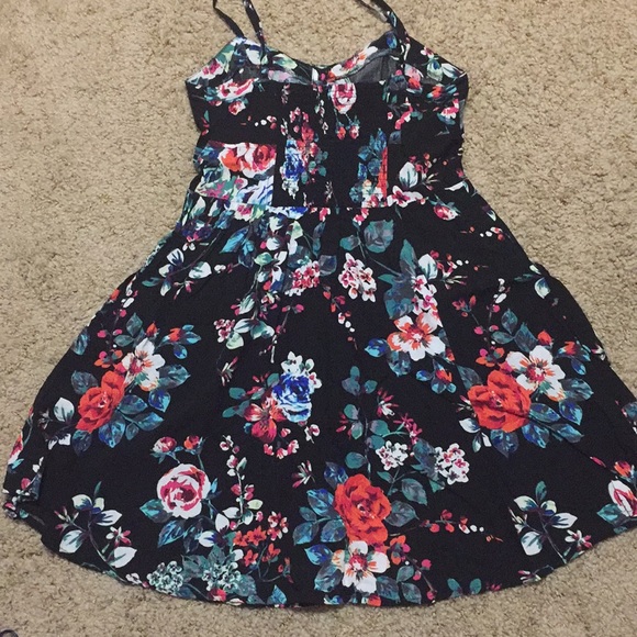 Express sundress - Picture 3 of 8